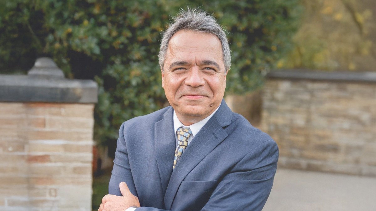A Faceless Faith with Reza Safa